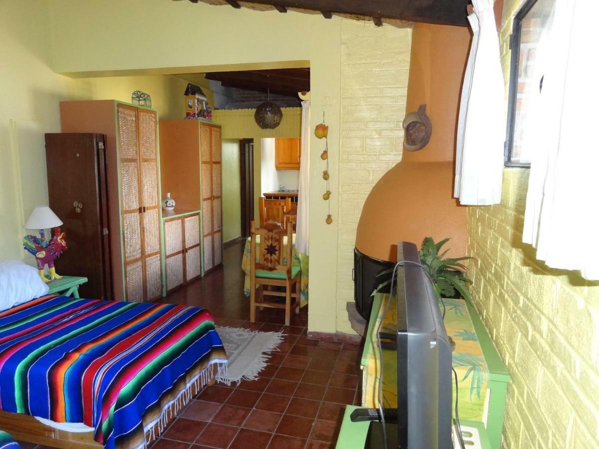 Casa De Como Ajijic Exterior photo